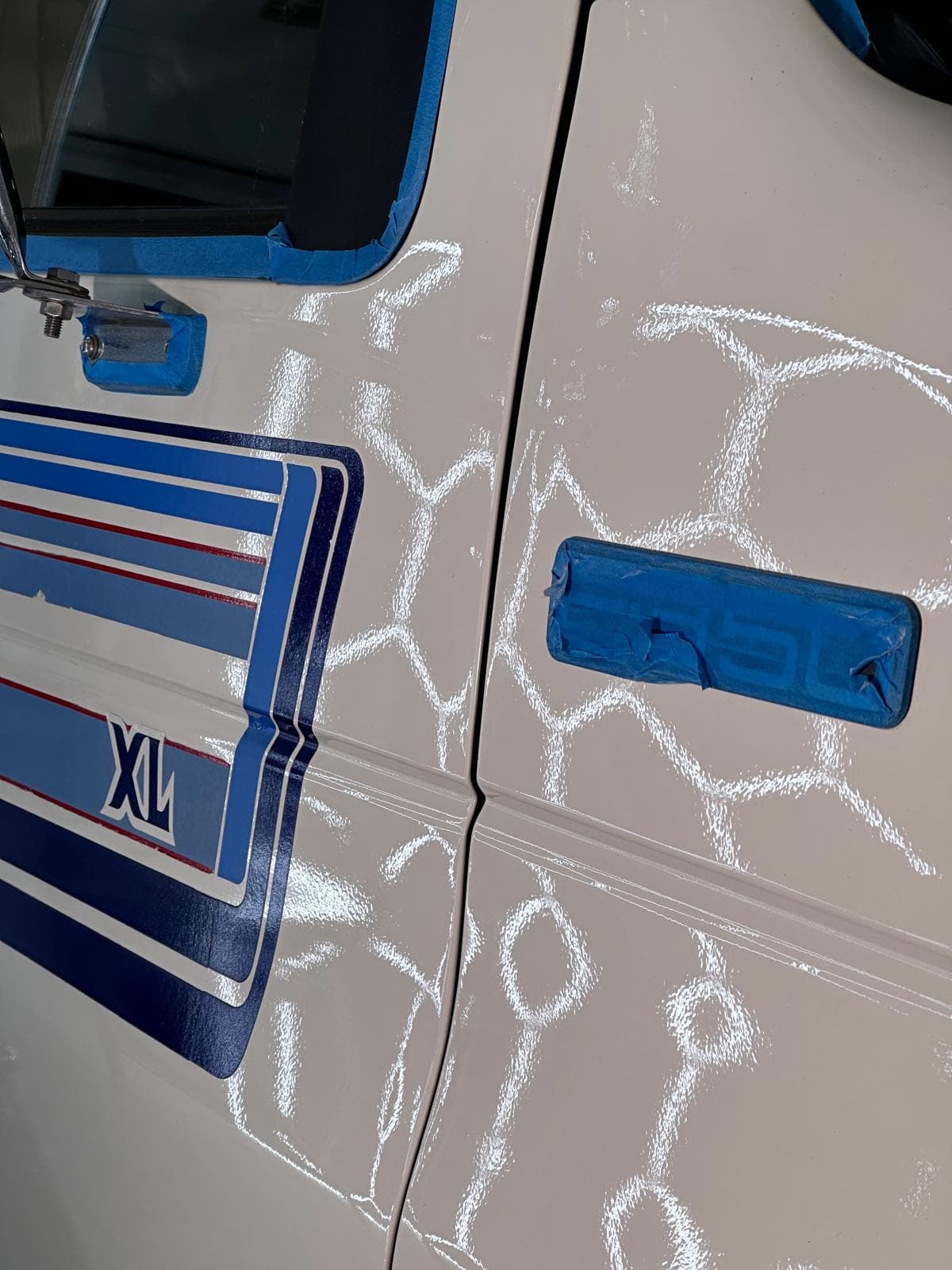 Politur der Großflächen – Wohnmobil- & Caravan-Aufbereitung bei GlanzXpress